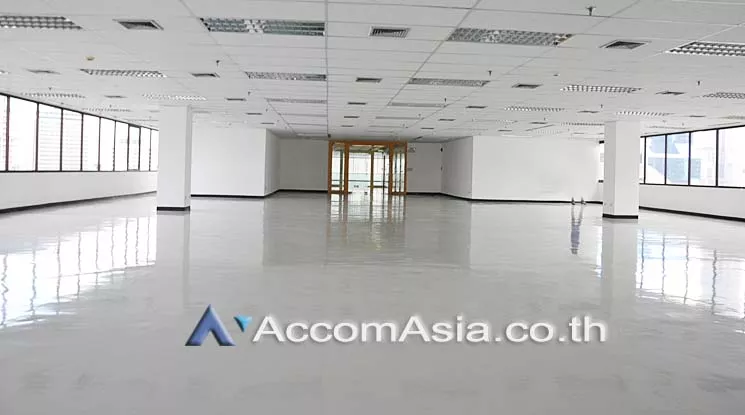  1  Office Space For Rent in Silom ,Bangkok BTS Sala Daeng at Q House Convent AA14066